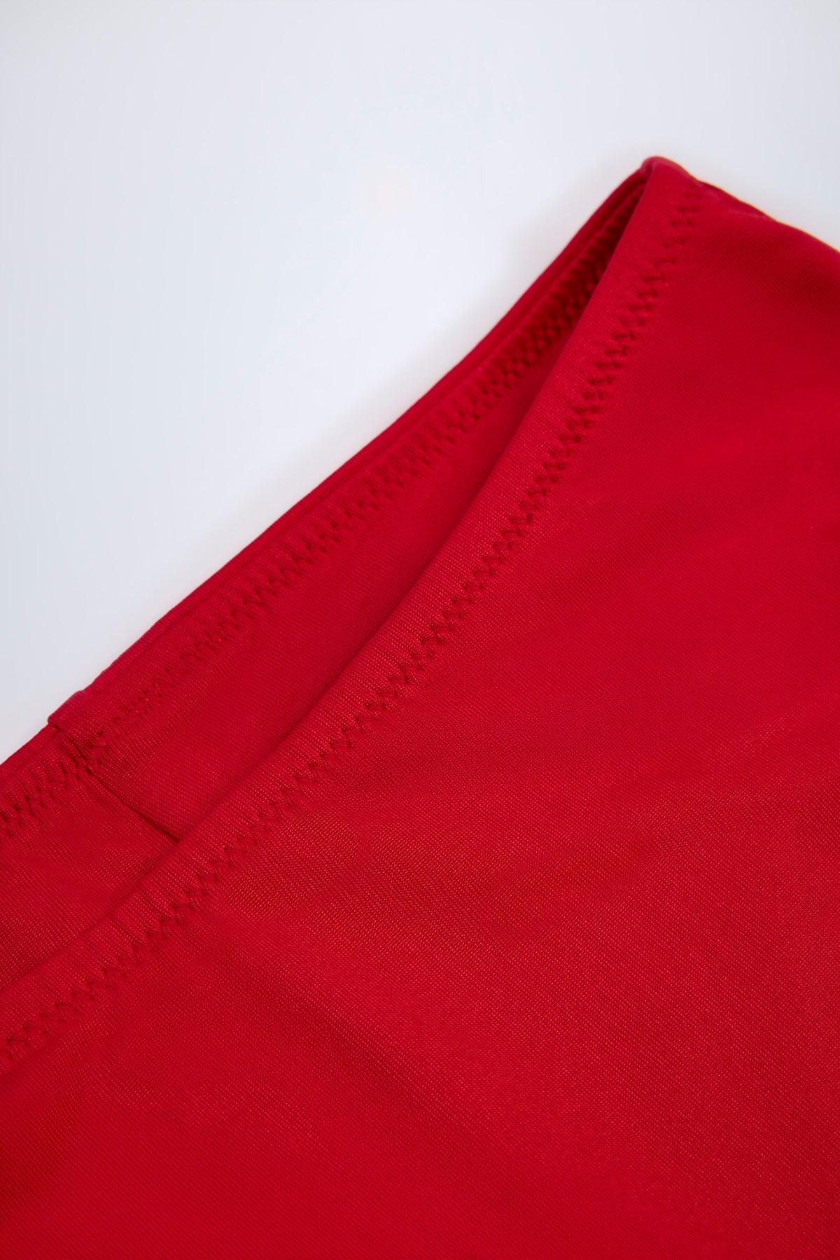 Slinky Jersey Low-Rise Hotpants in Fire Red